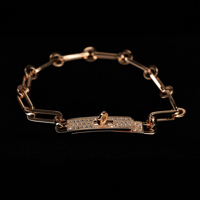 Baroque Palace-inspired Women's Bracelet Plated in 18K Gold - Image 2