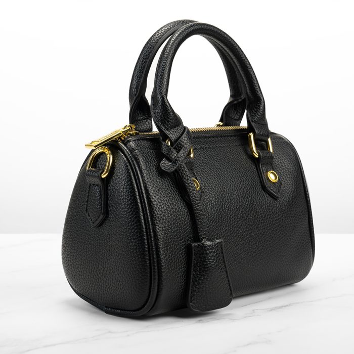 Chic Women's Pocket Handbag - Image 1