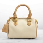 Classy pocket handbag for women
