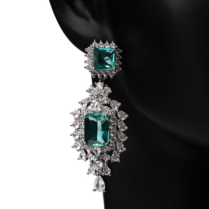 Elegance Hand-made Green Emerald Silver-plated Jewelry Set - Image 3