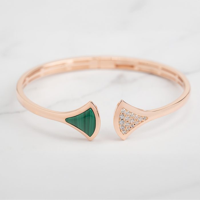 Green Cameo Grace Bangle 18K Gold Plated - Image 3