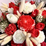 Love Red Flowers Candle Box - Image 2