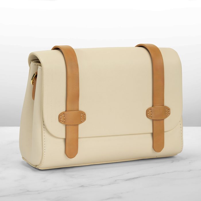 Trendy pocket handbag beige in smooth leather with belt design 01 Trendy Pocket Handbag Beige in Smooth Leather with Belt Design - Image 1